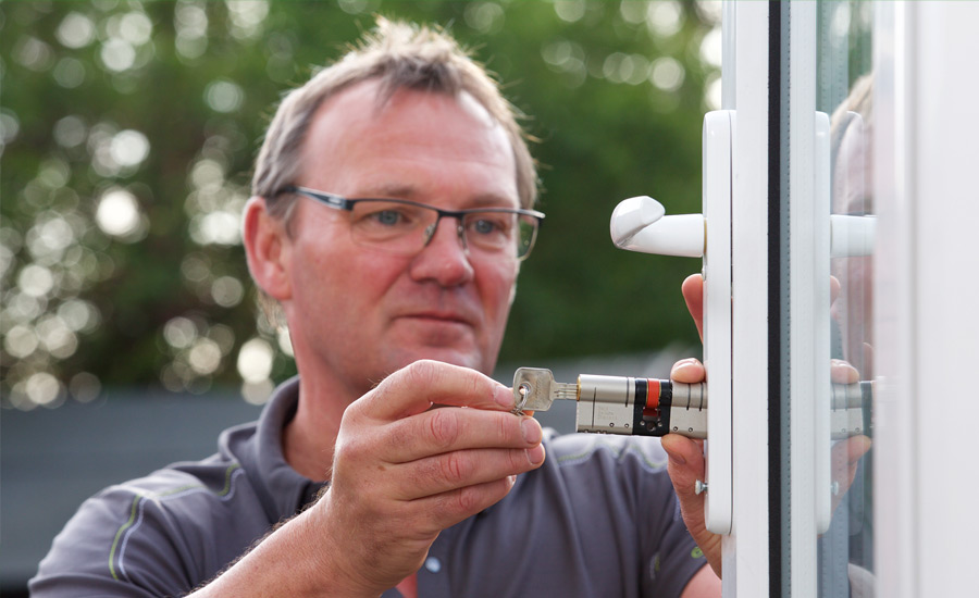 Anti-Snap locks fitted in Barnsley at great price, protecting your home. 